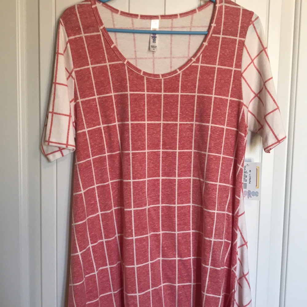 NWT Lularoe Perfect T